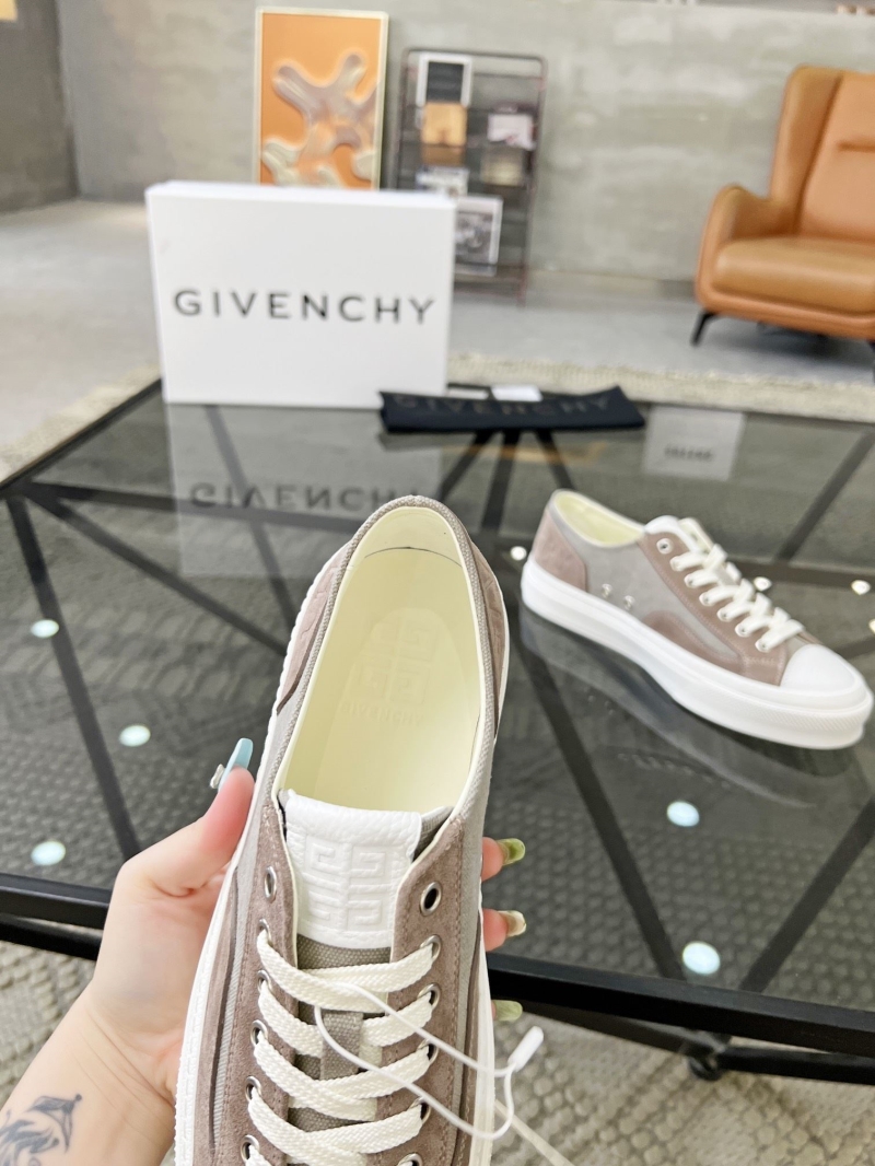 Givenchy Sneakers